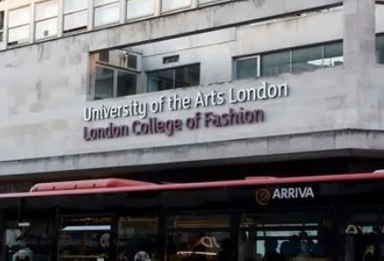 伦敦时装学院一年费用多少？