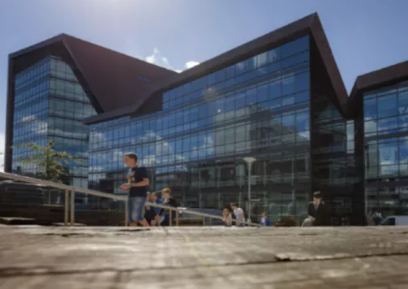 普利茅斯大学值得去吗？