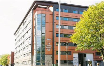 英国曼彻斯特大学排名第几位？