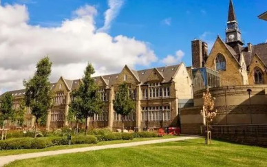 利兹大学工业产品设计专业申请要求