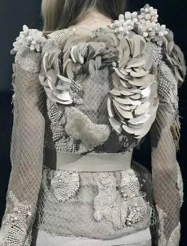 面料改造设计为服装设计加分