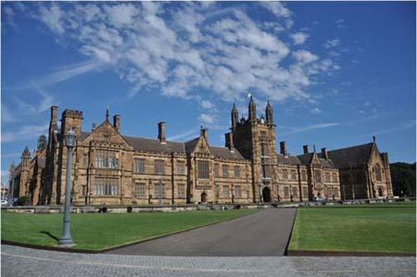 例如伦敦艺术大学伦敦时装学院lcf的时尚设计下也有时尚运动服设计